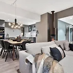 Lofoten Seafront Lodge, Lyngvaer *
